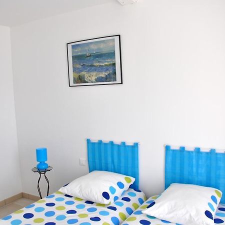 Gîte Chez ANTONIN Villeneuve-Lecussan Extérieur photo